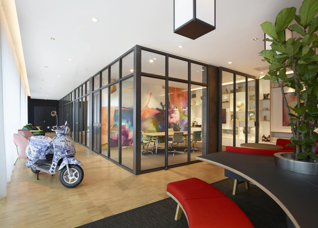 citizenM Schiphol Airport