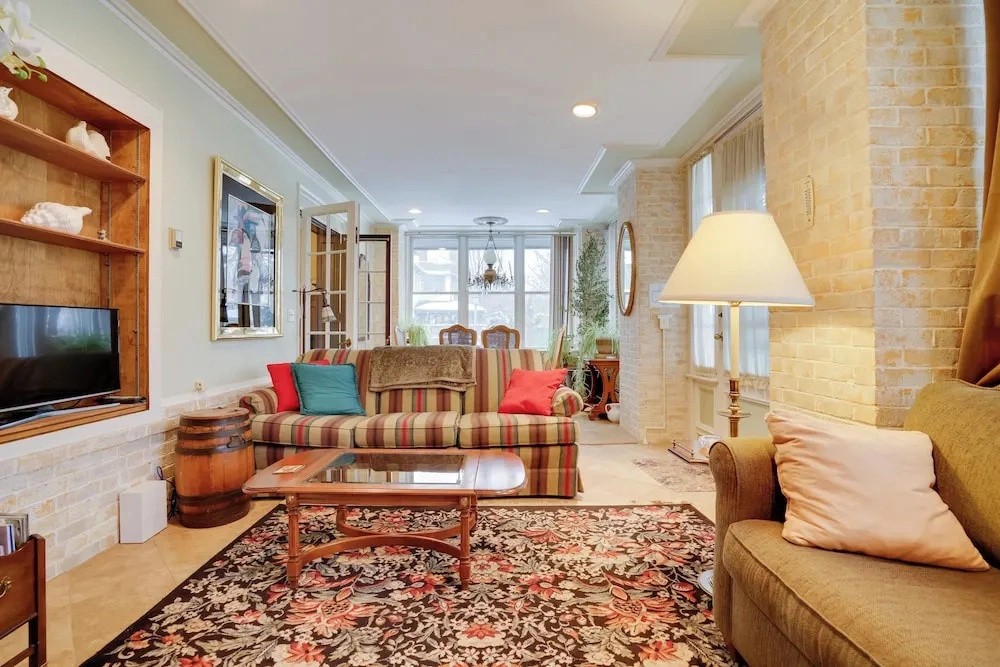 Grand Multi-unit Estate: 2 Mi to Dtwn Minneapolis