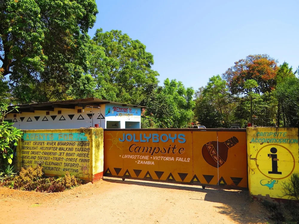 Jollyboys Camp - Hostel