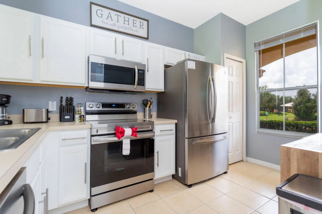 Cozy Home at Luxury Resort Regal Palm 206