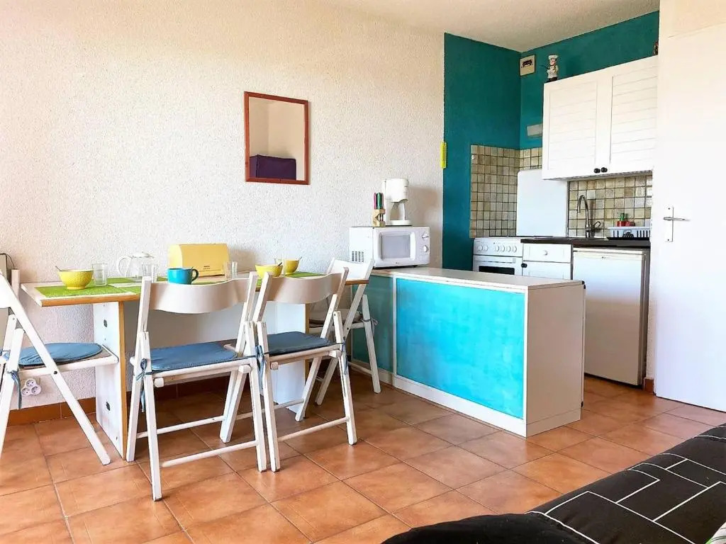 Appartement Le Lavandou, 1 pièce, 4 personnes - FR-1-251-236