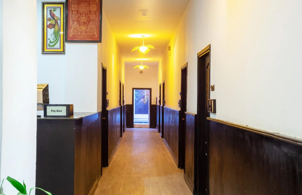 Hotel De La Chheng