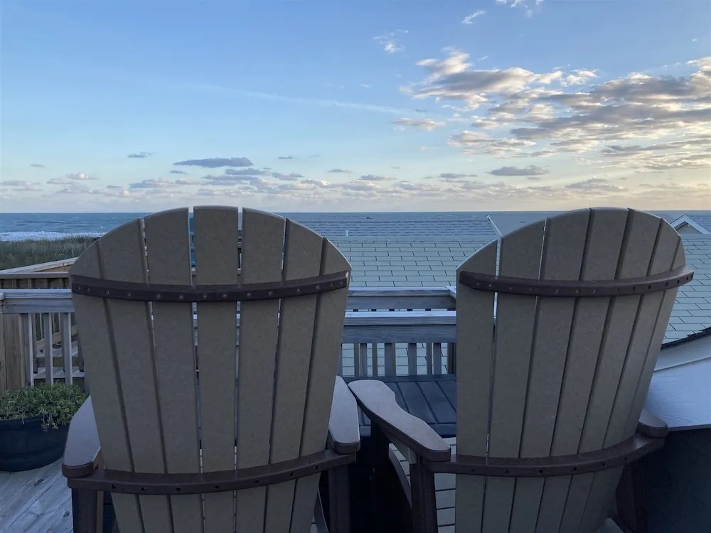 35 Sea Seitz 1 Bedroom Condo by RedAwning