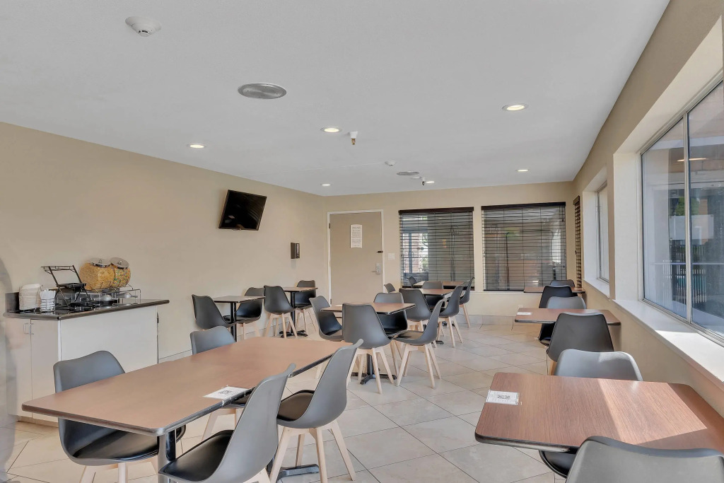 Quality Inn near Six Flags Discovery Kingdom-Napa Valley