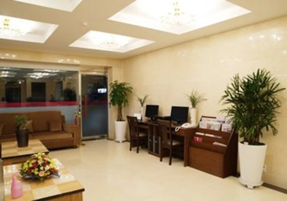Yes Hotel