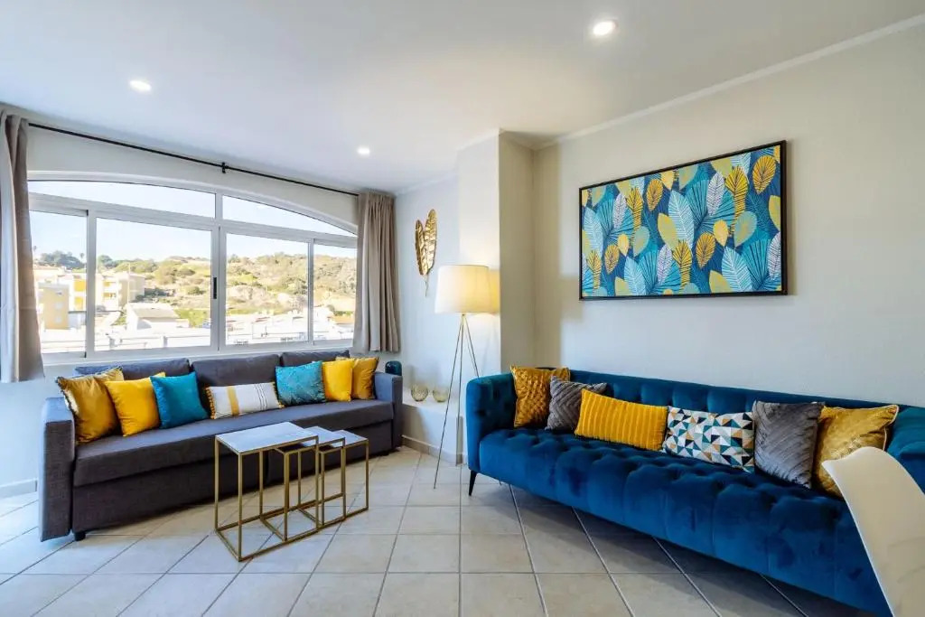 Top renoviertes Apartment mit großer Terrasse