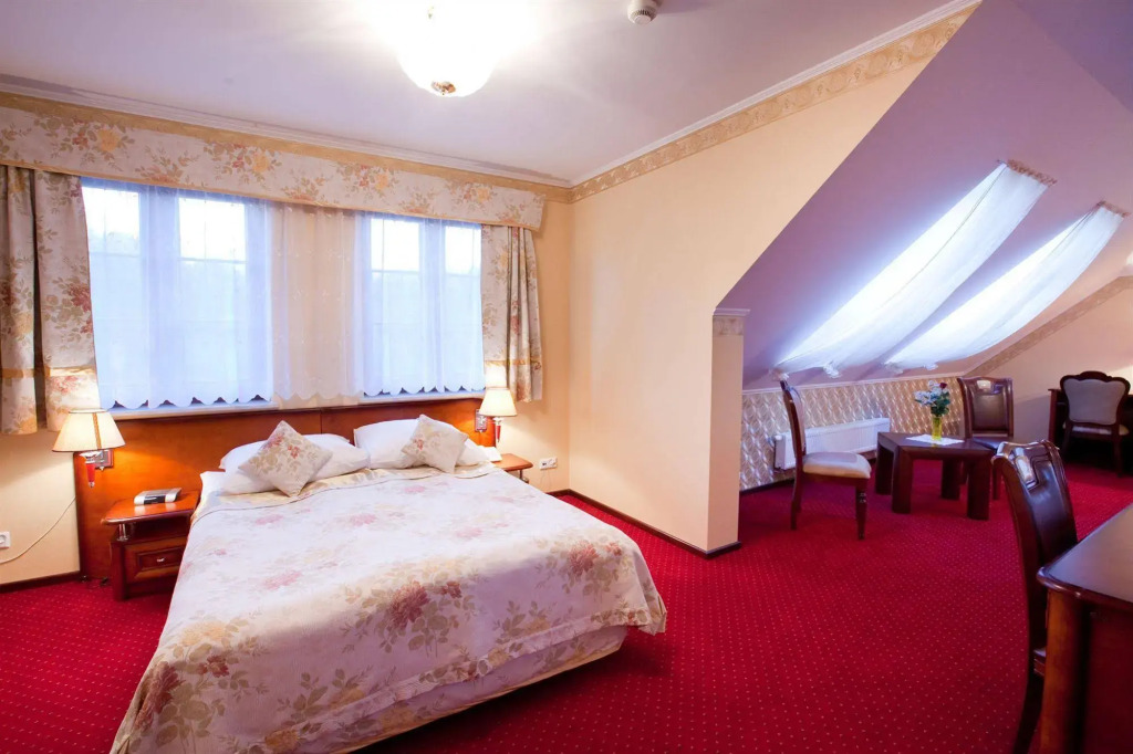 Hotel - Dworek Tryumf