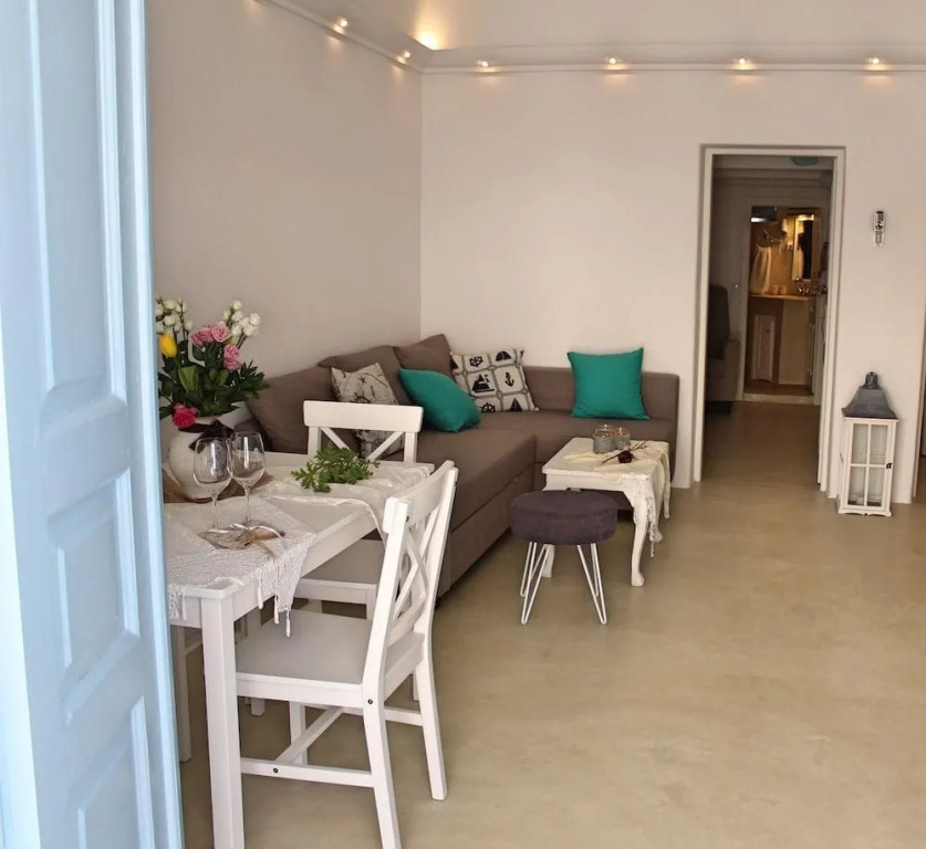 Linos Suites