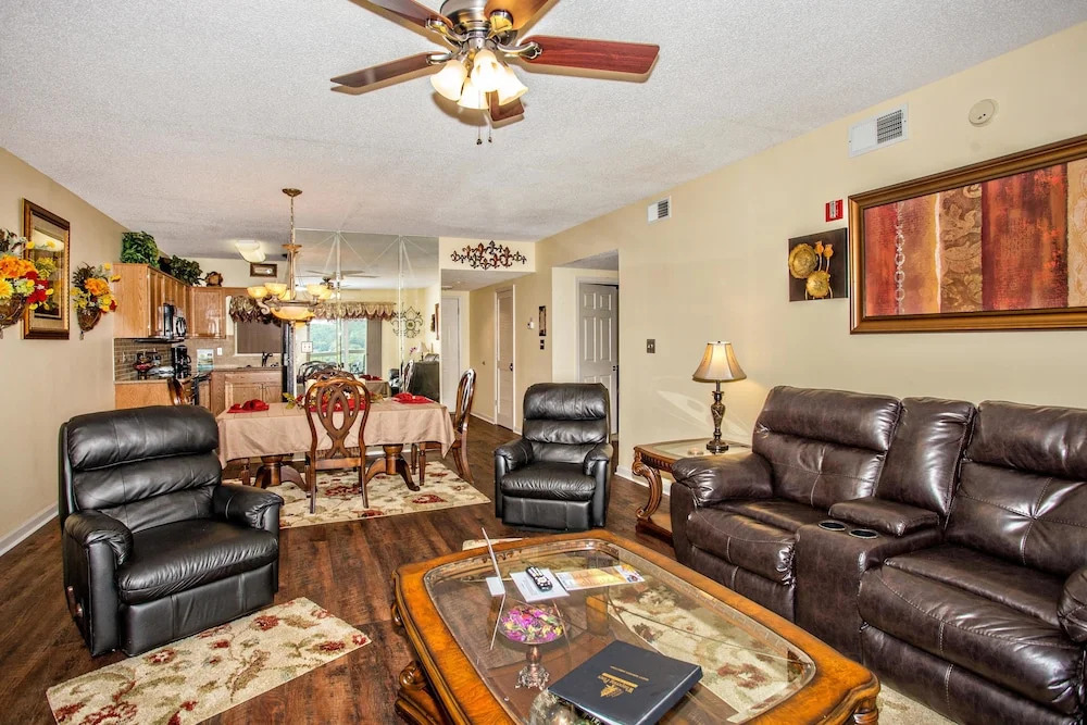 Whispering Pines 212