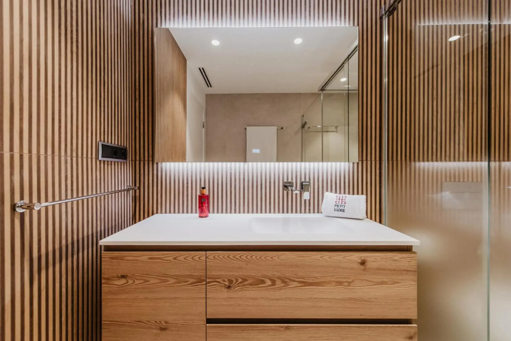 Petit Luxe St. Pere