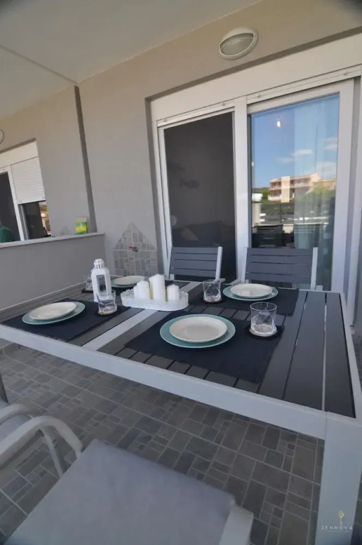 Zennova 24 Nikiti Flow Family Apt