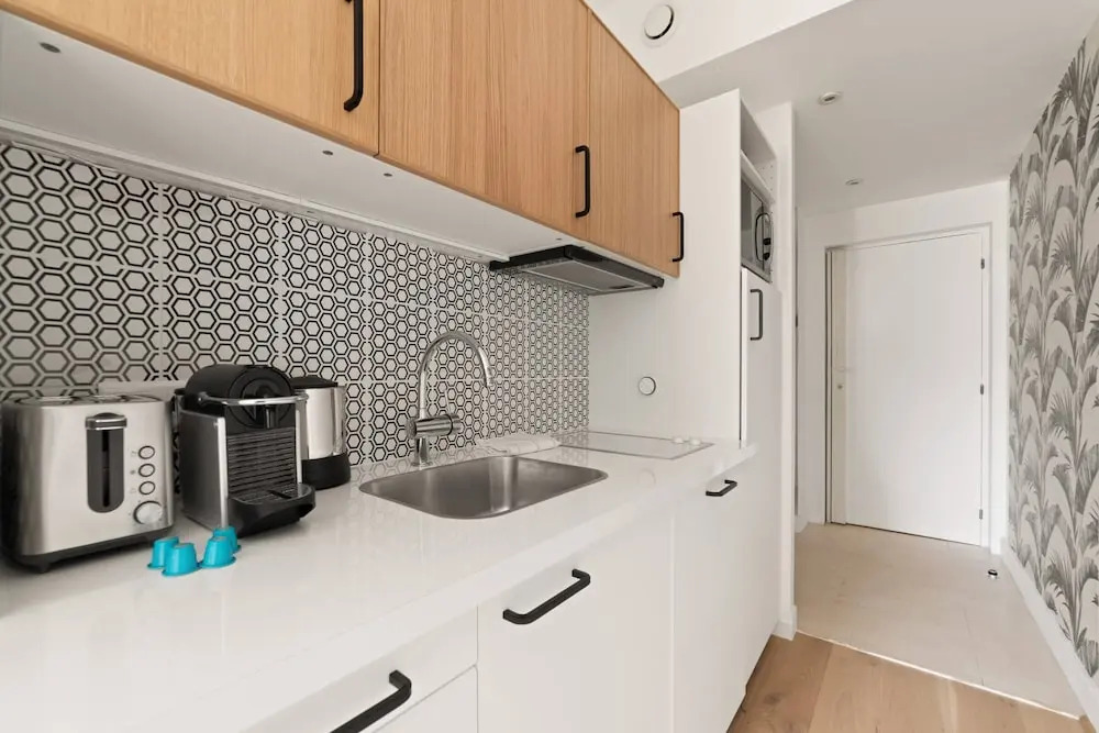 Chic Apartment Near the Champs-elysées