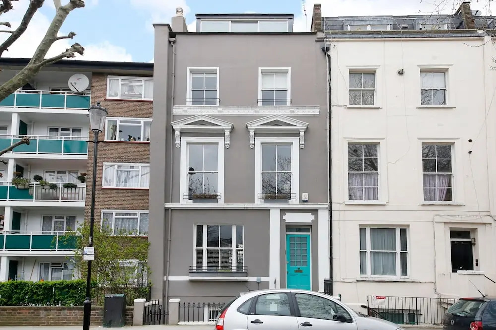 3 Bedroom Notting Hill House With Balcony
