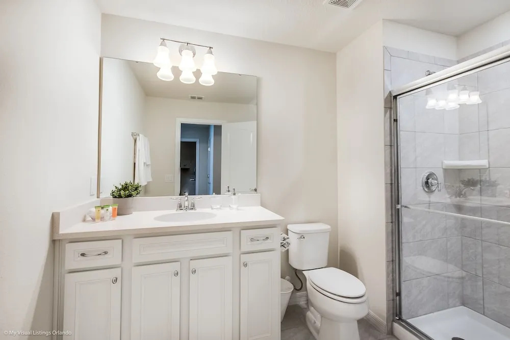5444 Misty Oak Circle