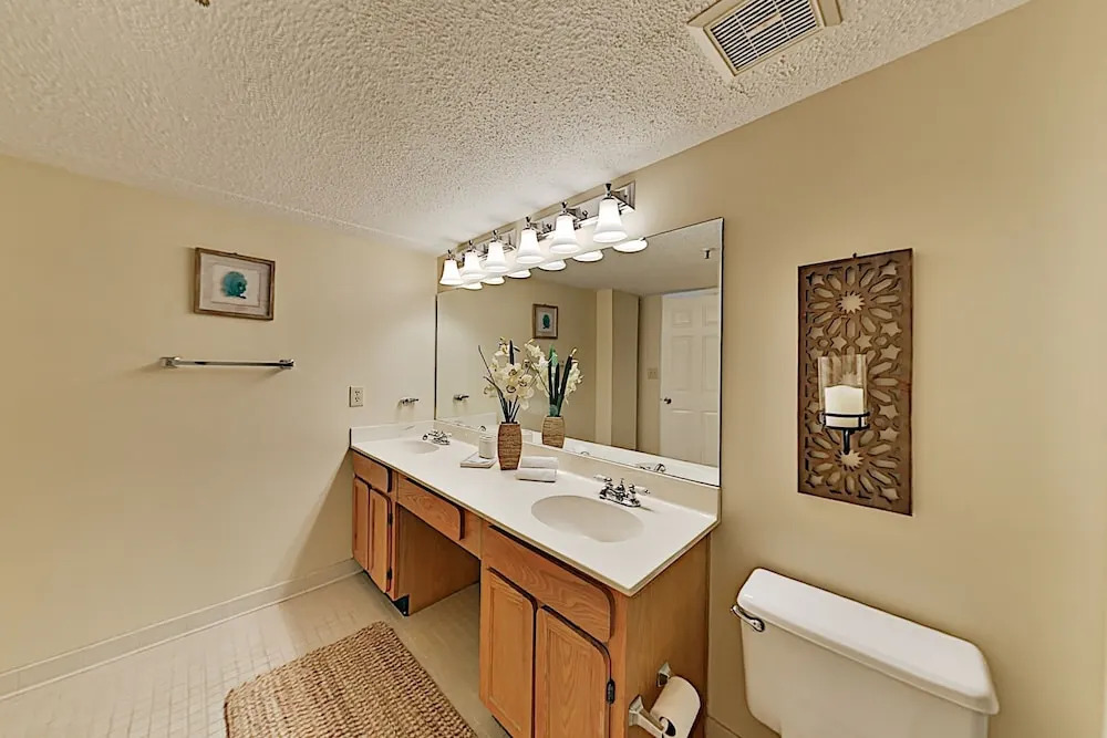 607ocean 2 Bedroom Condo