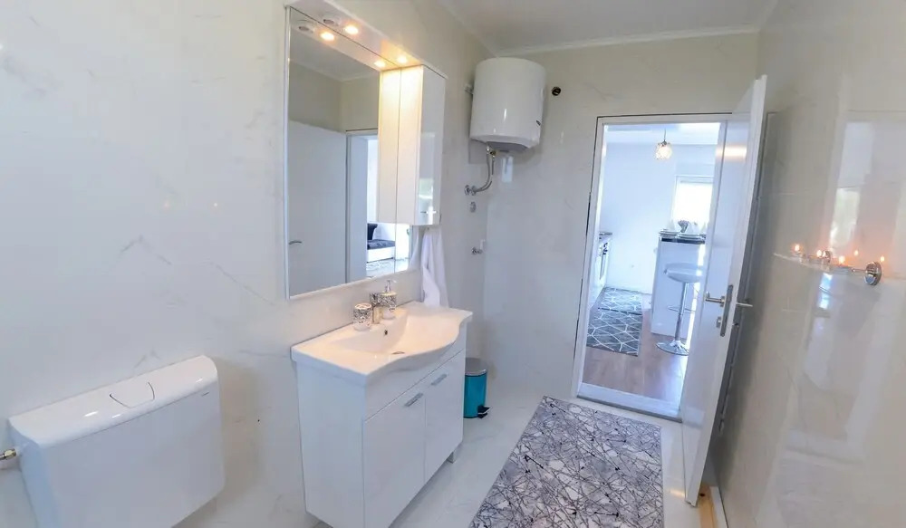 Sweet Retreat-Buna Riverside with pool