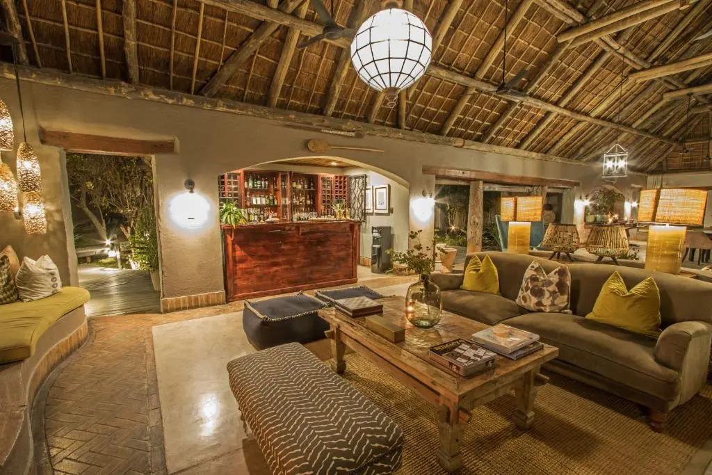 Thornybush Simbambili Lodge