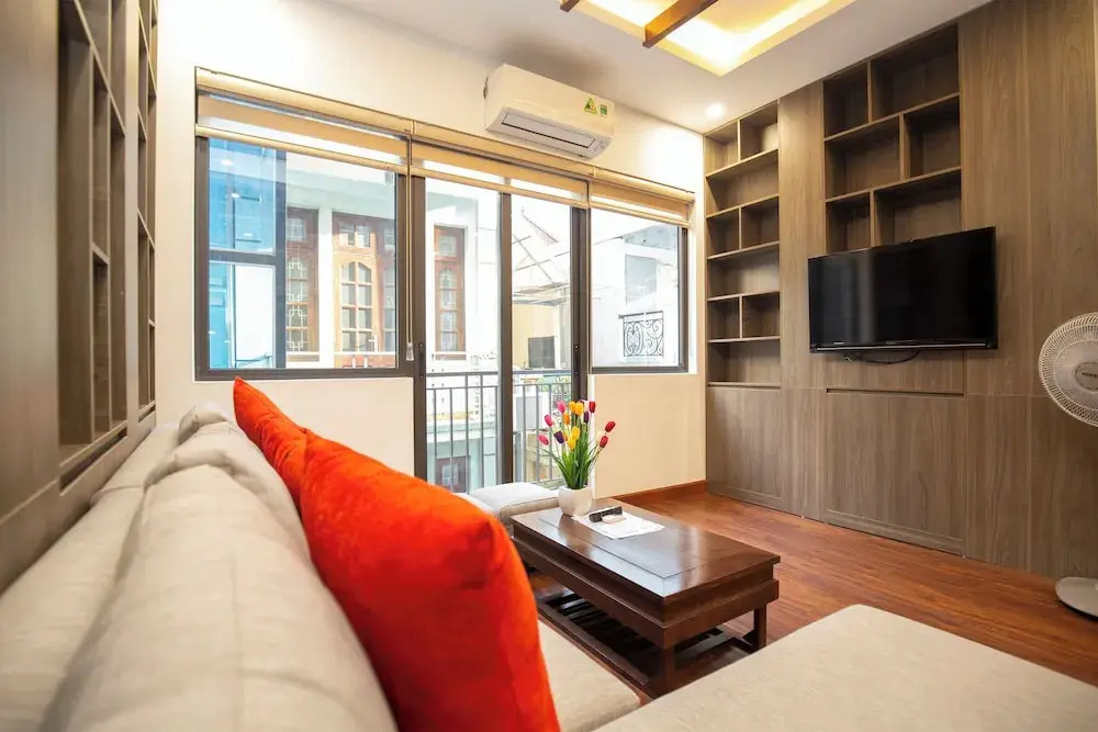 Sumitomo 11 Apartment - No 5 lane 39 Linh Lang street
