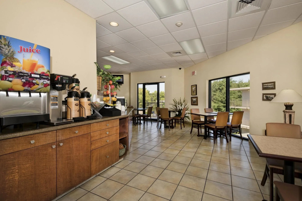 Markham House Suites