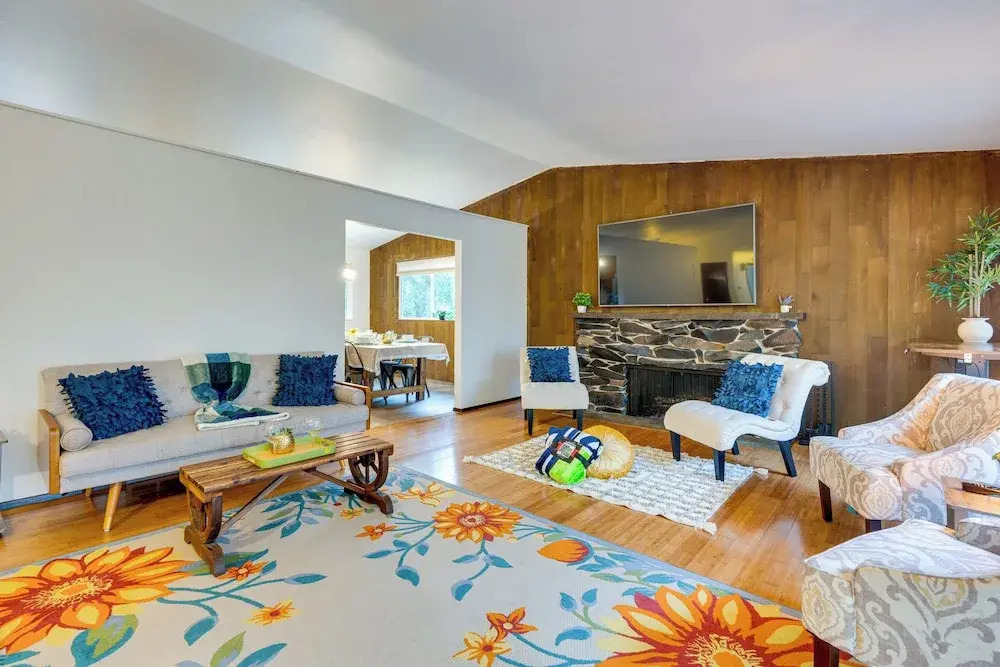 Expansive Lake Forest Park Home w/ Private Deck!