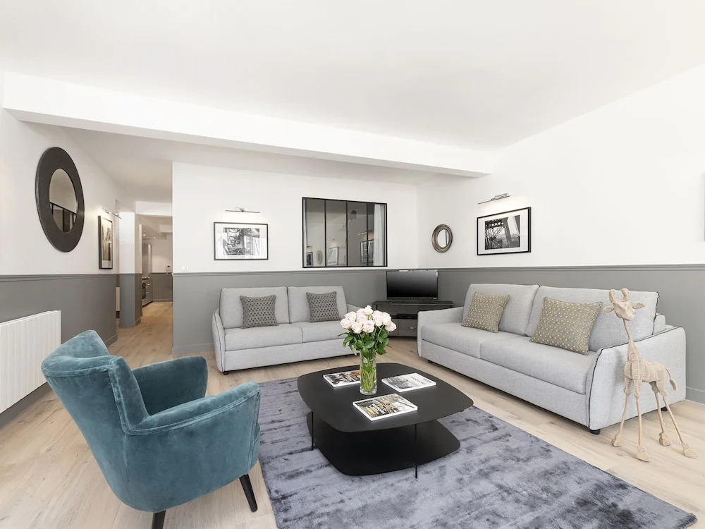 Luxury 3BDR Le Marais III by Livinparis