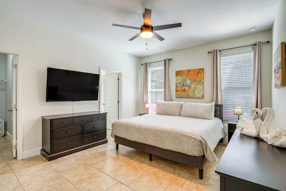 10 Mi to Wdw: Family Home w/ Game Room & Pool!