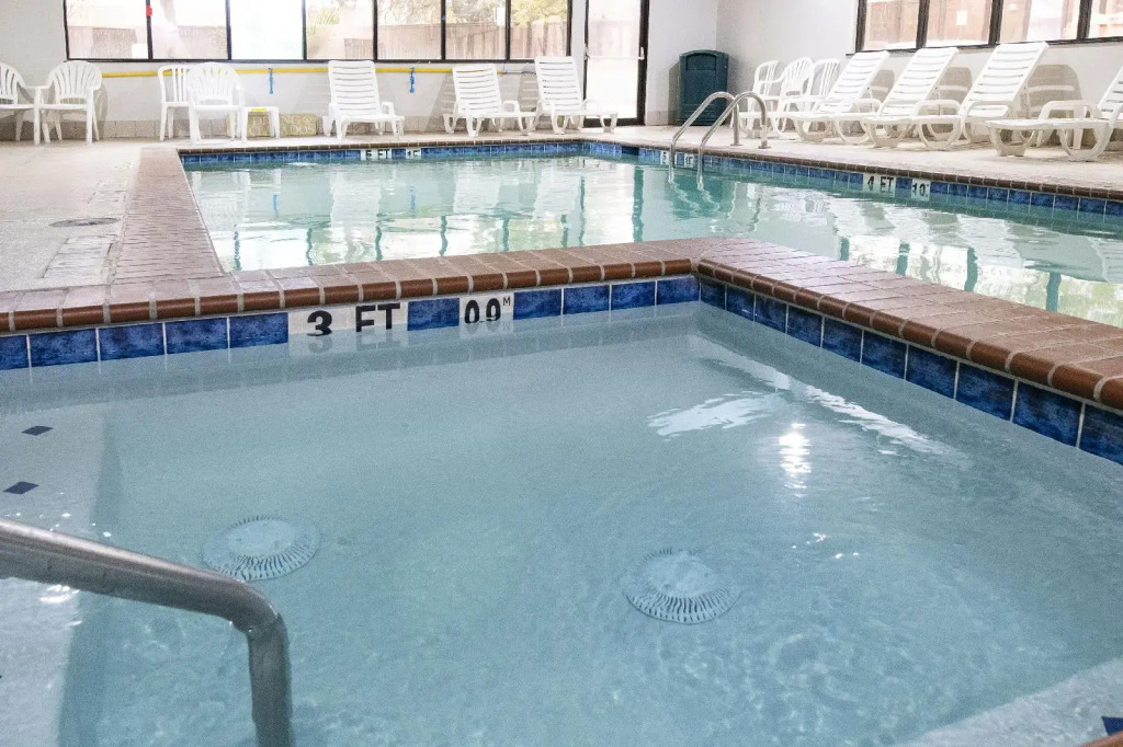 Comfort Inn & Suites Near Medical Center