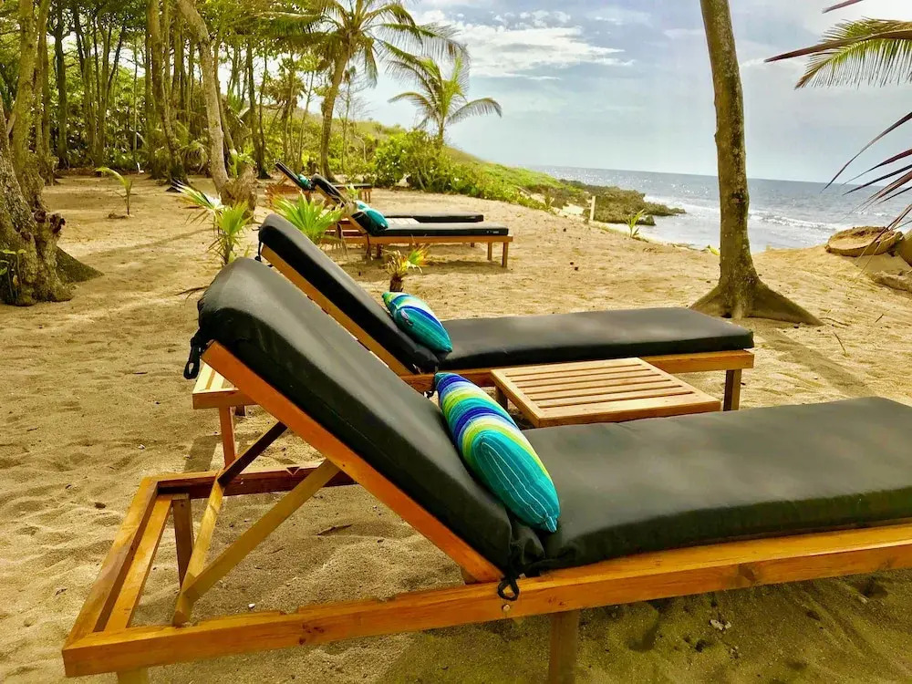 Turtle Beach Sanctuary Utila