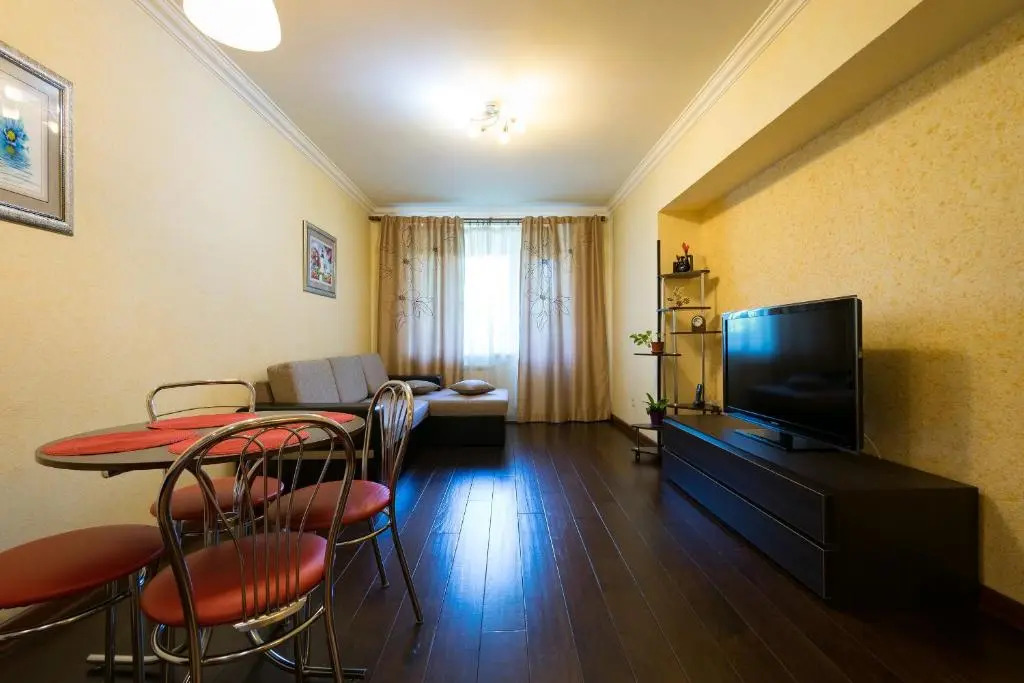 Nadezhda Apartments in touristic area, on the Dostyk avenue 89