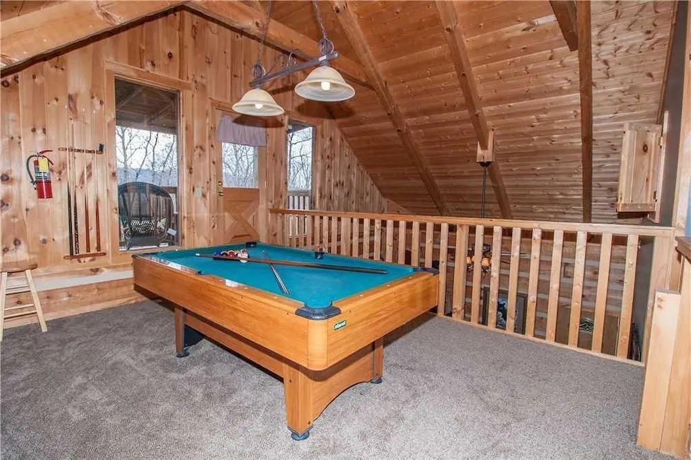 Chubby and Cubbys Den - Three Bedroom Cabin