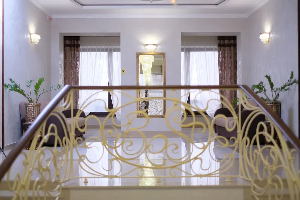 BeSt Hotel and Restaurant complex