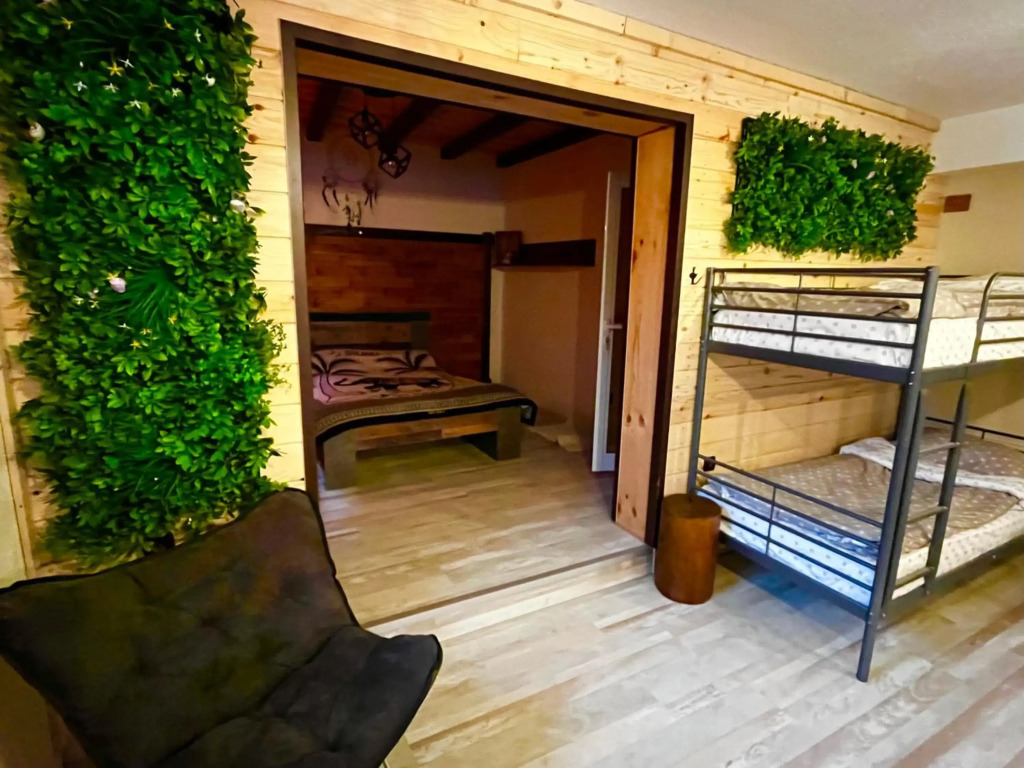 Roots Apartment 2