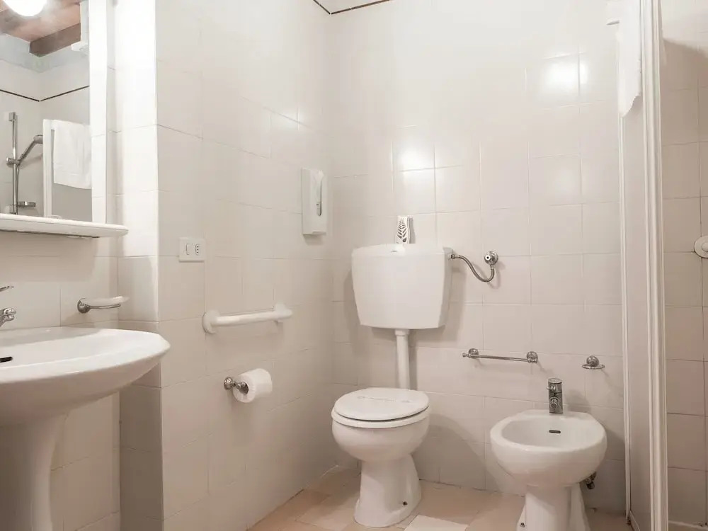 Spacious Apartment in a Beautiful Location With Pool and Tennis Court, Peace and Privacy