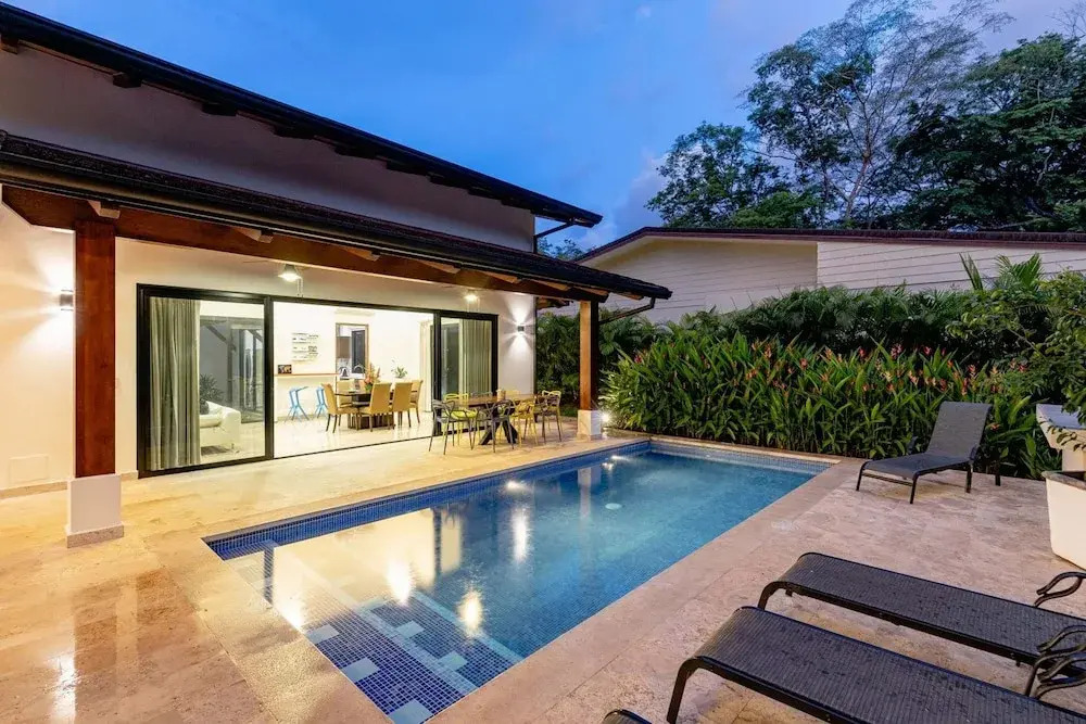 House Reserva Conchal Llama del Bosque