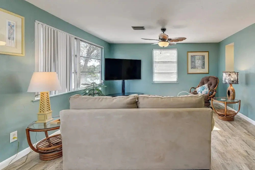 2 Mi to Manasota Key Beaches: Coastal Getaway