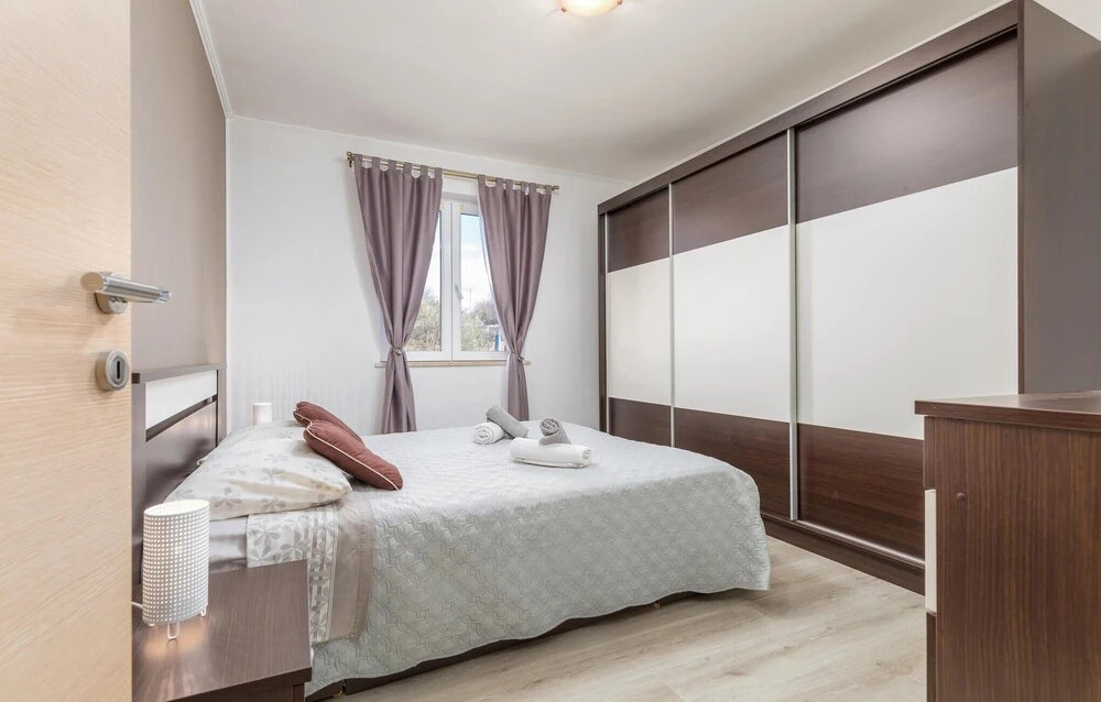 Stunning Apartment in Pilkovici With Wifi, 1 Bedrooms and Outdoor Swimming Pool