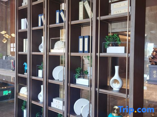 Vienna International Hotel (Yueyang Free Trade Zone Chenglingji)