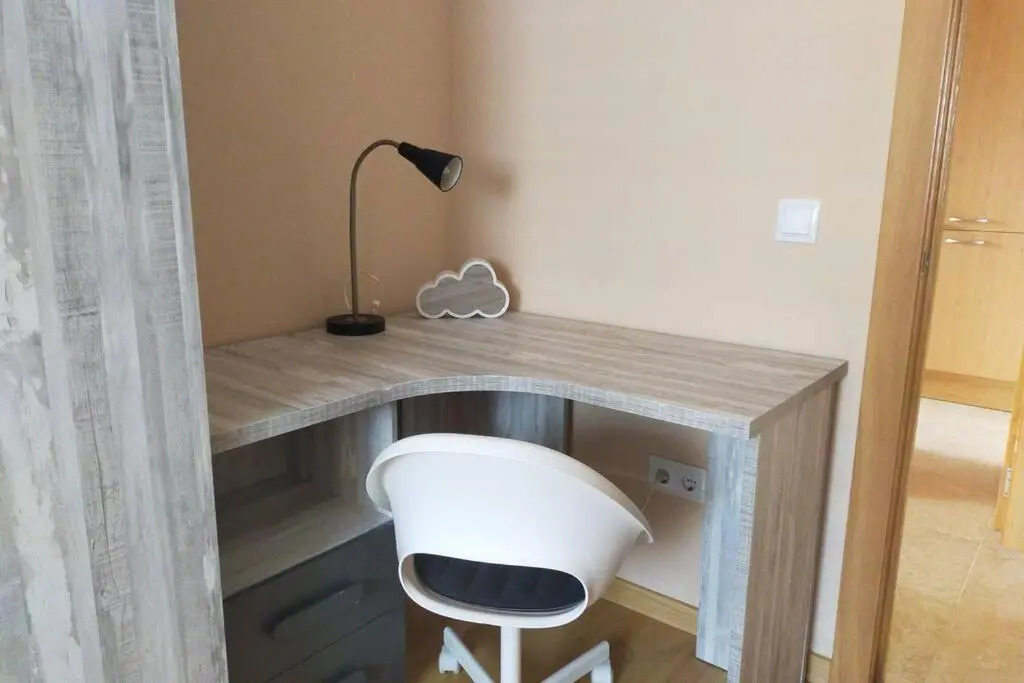 Apartamento para 5 personas frente al mar con piscina y parking