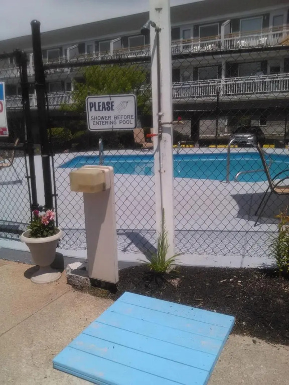 The Grand Beach Inn