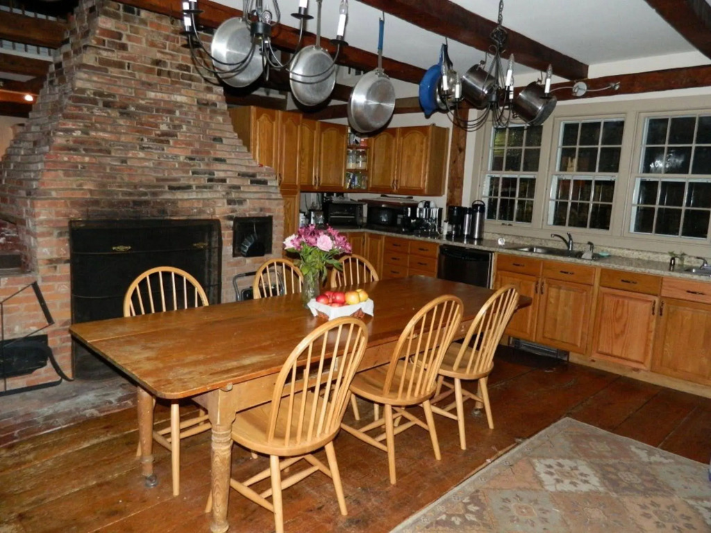 Royalsborough Inn at the Bagley House