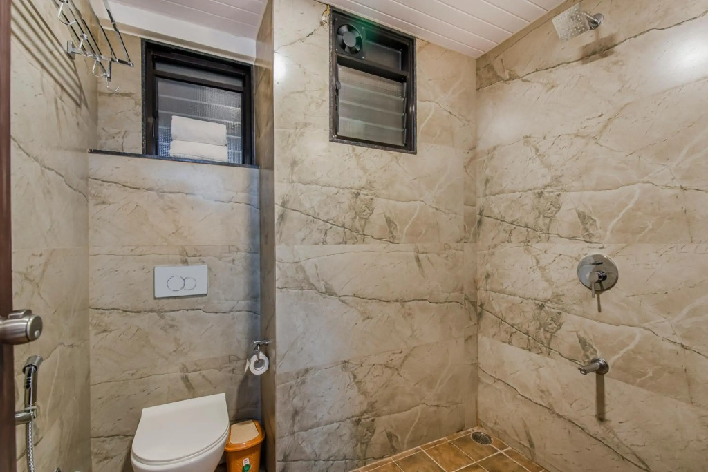 SaffronStays Amaltas, Nashik-10 Bedroom Pool Villa For Large Groups And Corporate Offsites