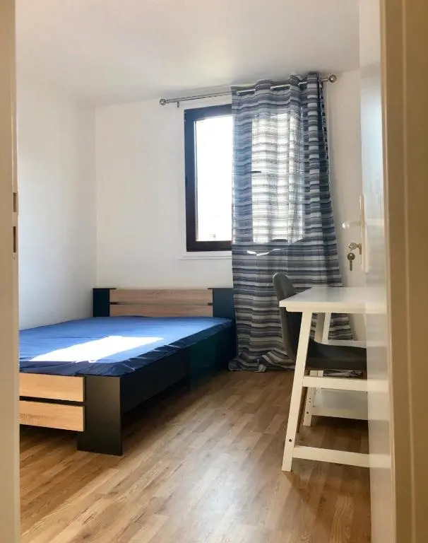 Apartement 5 rooms 20 mins from the beach