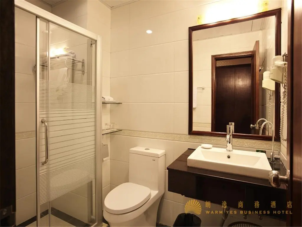 Warm Yes Hotel