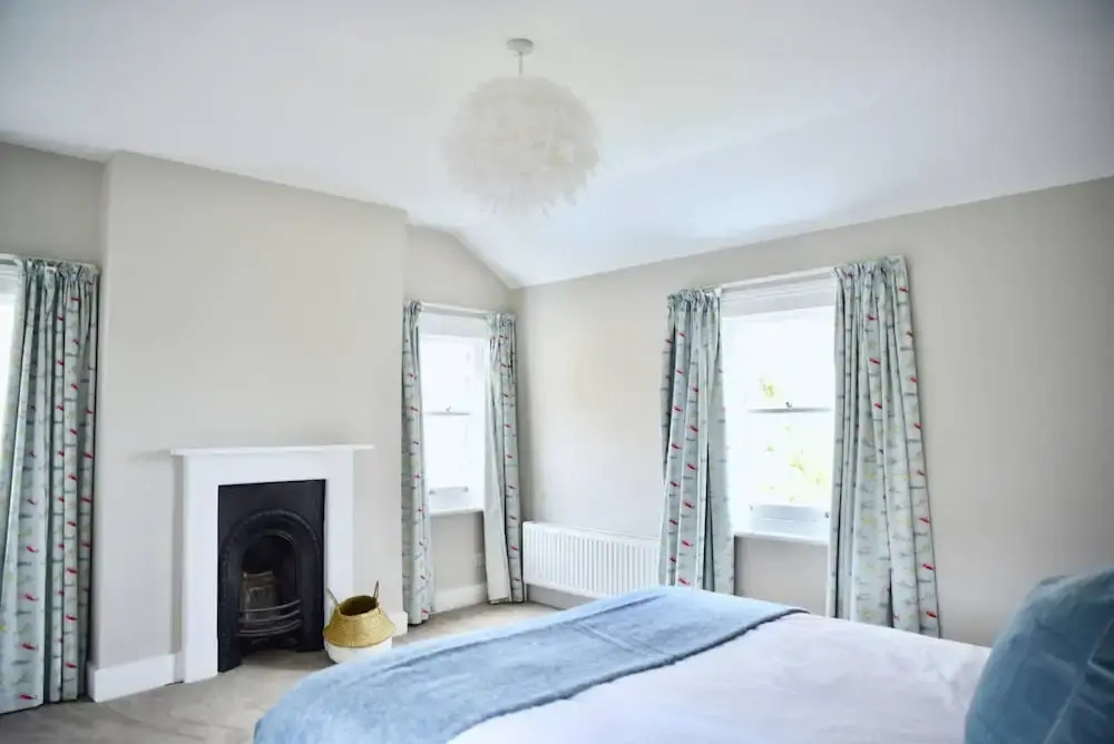 Beautiful 6 Bedroom Period House in Wimbledon Village