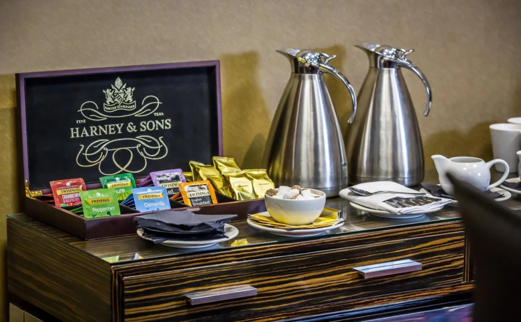 Holiday Inn London Kensington High St. by IHG