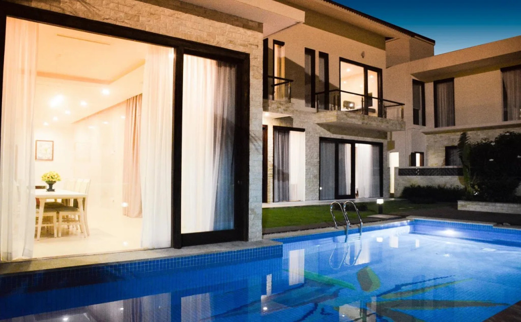 Diamond Bay Golf and Villas