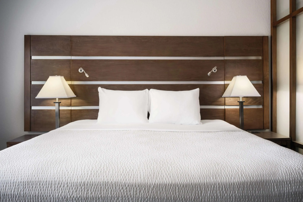 Best Western Plus College Station Inn & Suites
