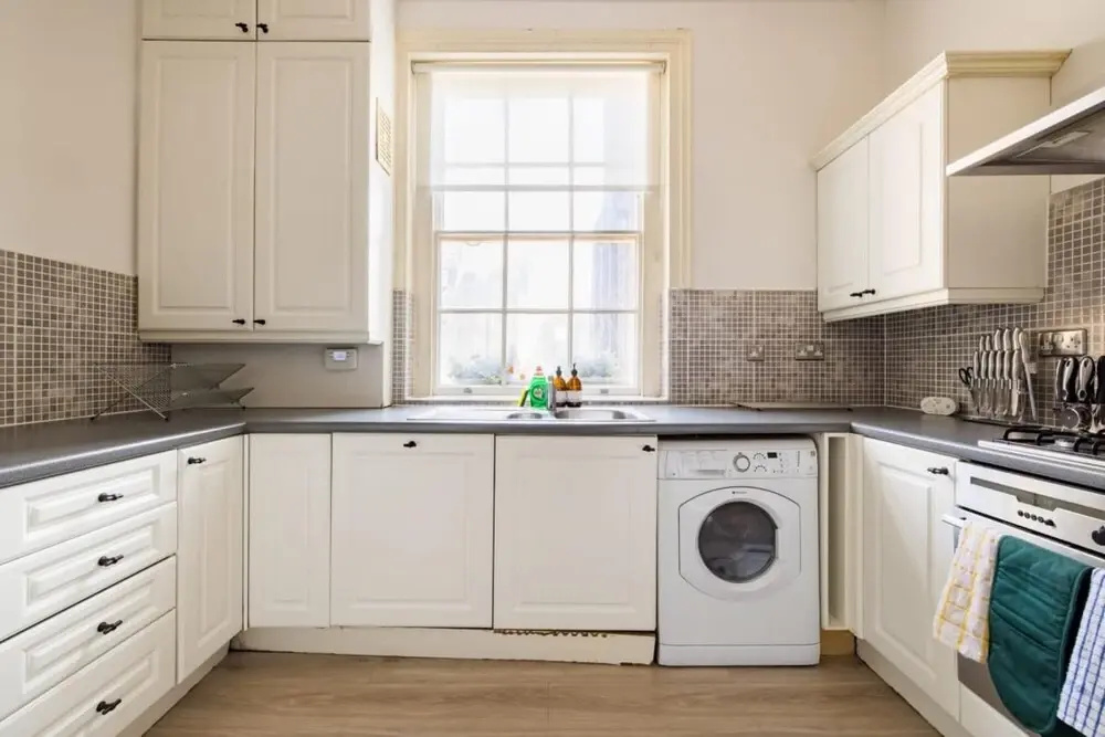The Sussex Garden Retreat - Elegant 2bdr Flat