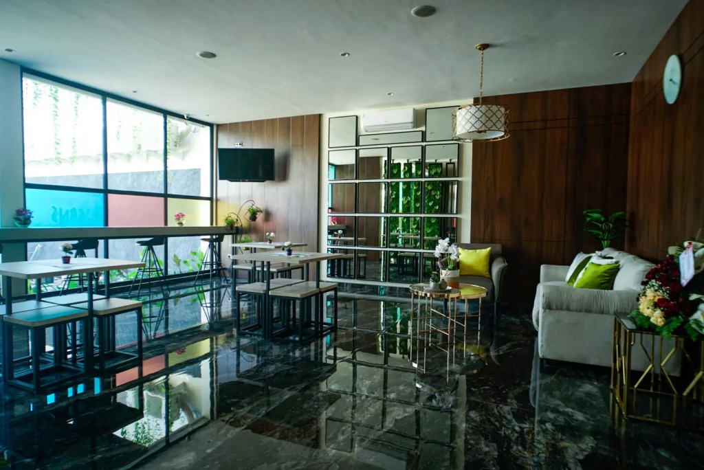 Sans Hotel Box Mansion Surabaya by RedDoorz