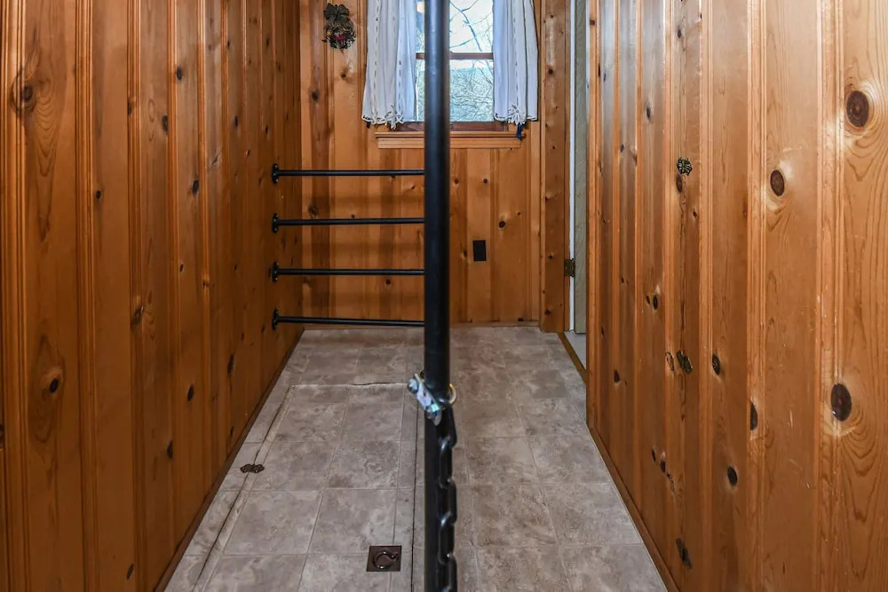Lakeside Hide-A-Way 2 Bedroom House